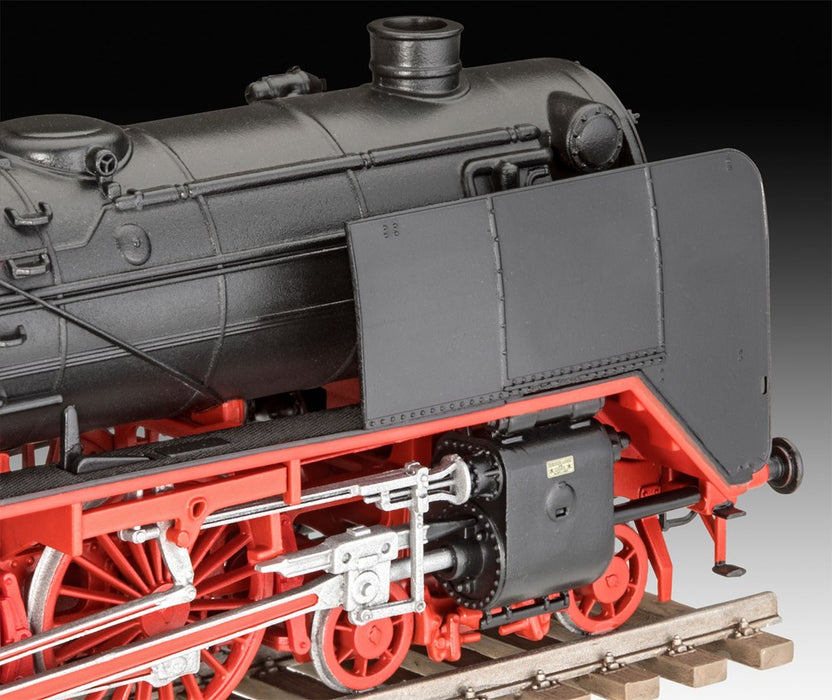 Revell 02172 1:87 Express locomotive BR01 with tender 2'2' T32