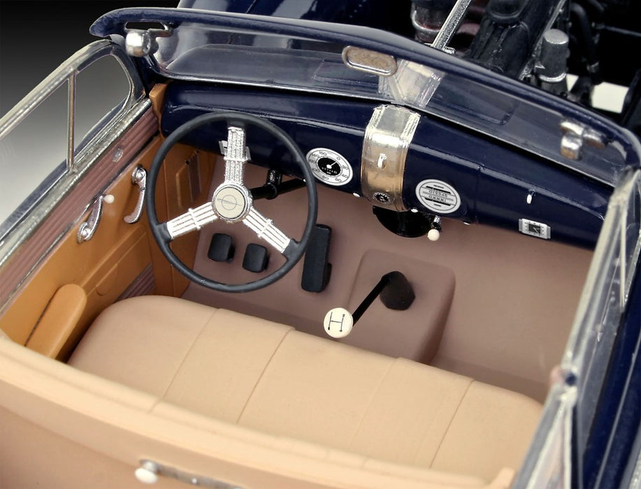 Revell 07042 1:24 Admiral Saloon Luxury Class Car