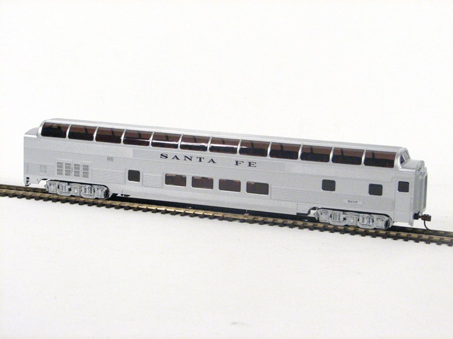 Bachmann USA 13002 [HO] 85' Budd Full-Dome Passenger Car - Santa Fe