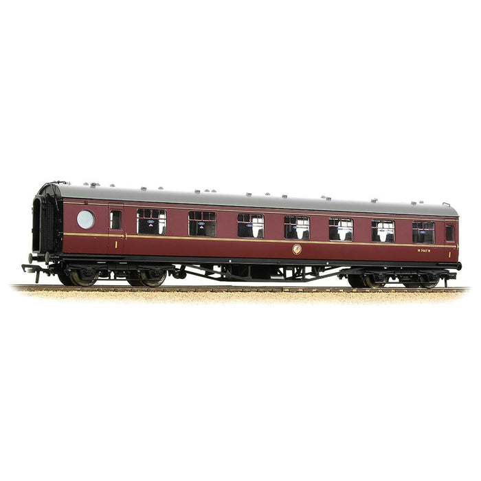 Branchline [OO] 39-476 LMS 60ft 'Porthole' First Vestibule - BR Maroon