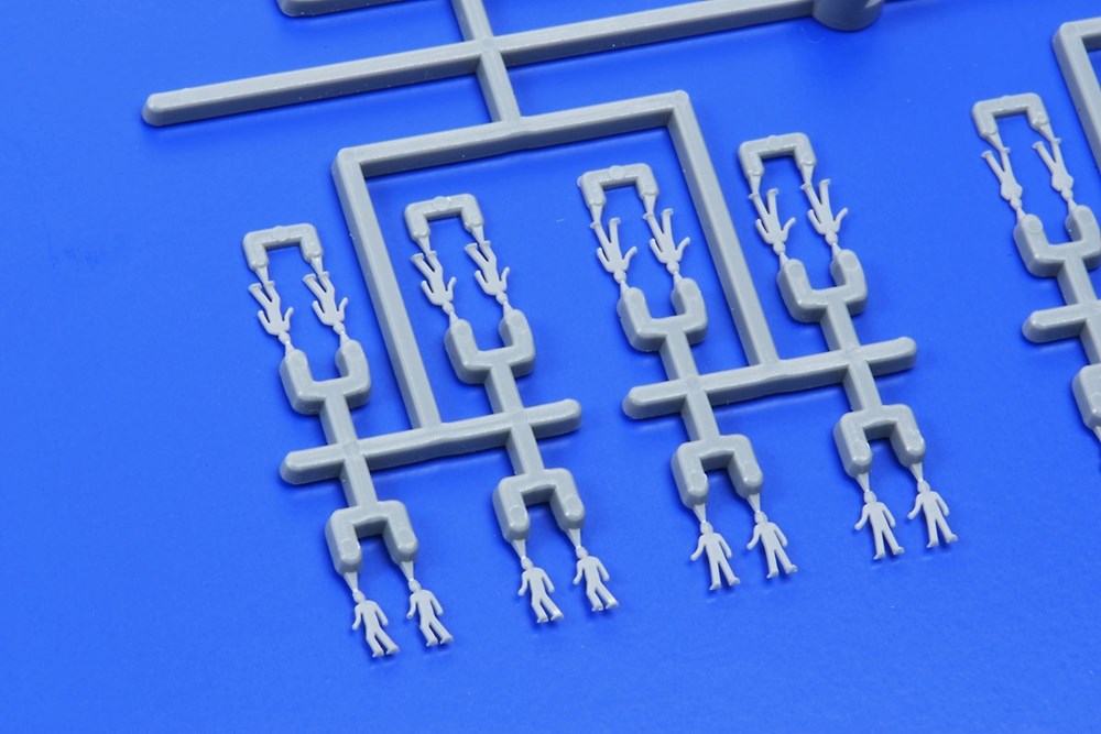 Tamiya 12622 1:350 Crew Set (144 Pcs)