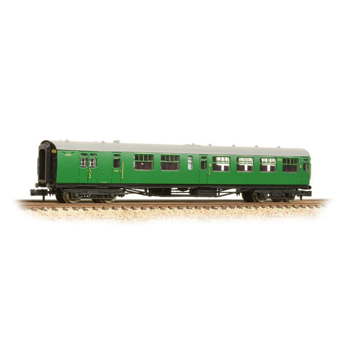 Graham Farish 374-432 [N] 1:148 SR Bulleid Brake Third Semi-Open - BR (Ex-SR) Malachite Green