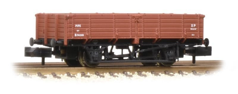 Graham Farish 377-776 [N] 1:148 12 Ton Pipe Wagon - BR Bauxite Early