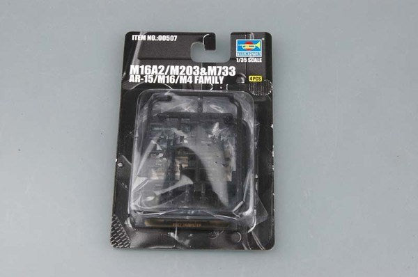 Trumpeter 00507 1:35 AR-15/M16/M4 FAMILY-M16A2/M203&M733