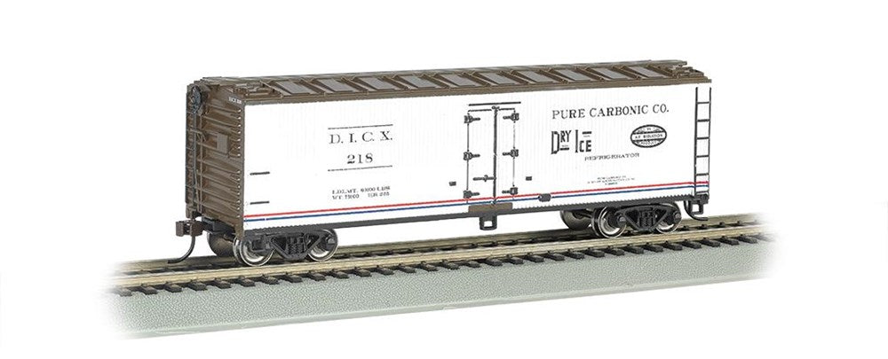 Bachmann USA 19805 [HO] 40' Wood-Side Reefer - Pure Carbonic Company