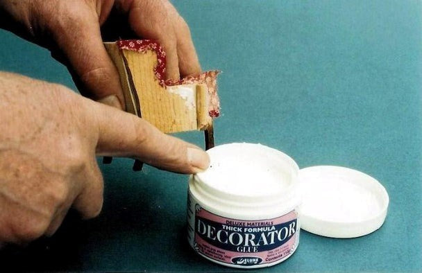 Deluxe Materials AD26 Decorator Glue 112g