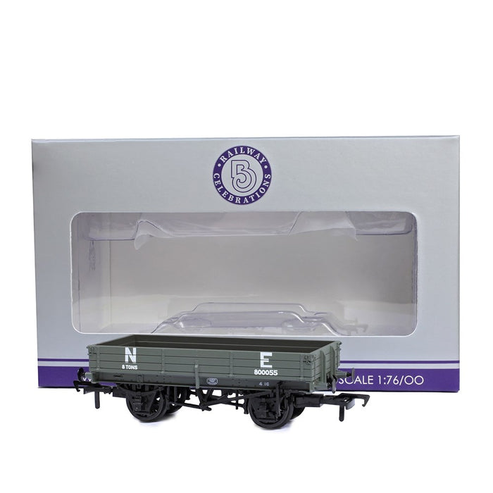 Bachmann Branchline [OO] 37-944 3 Plank Wagon North Eastern Railway