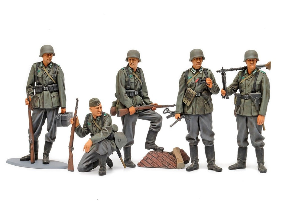 Tamiya 35371 1/35 Scale WWII German Infantry Set (Mid WW2)