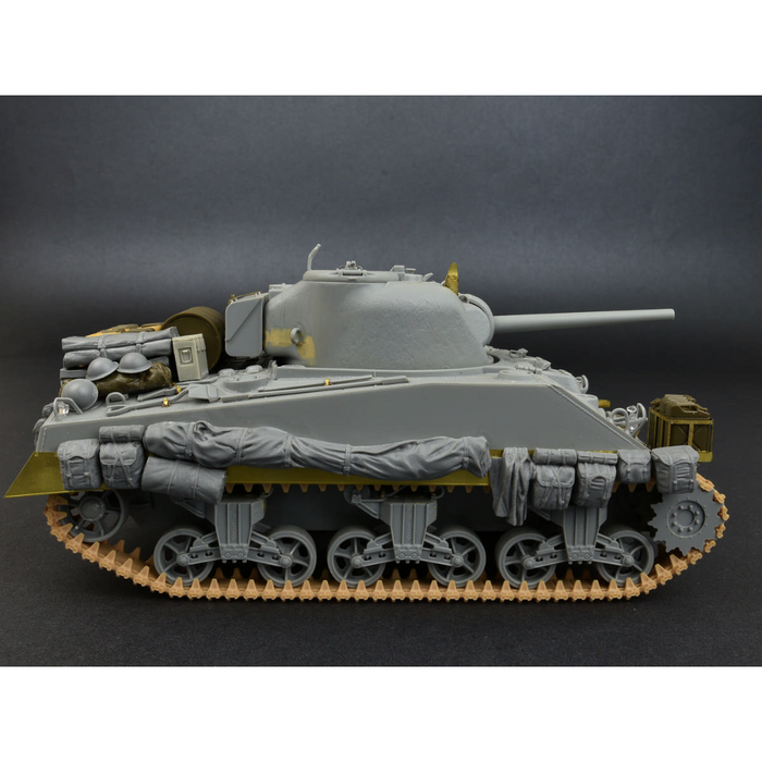 MiniArt 35599 1:35 British Rucksacks, Bags & Folded Canvas WW2