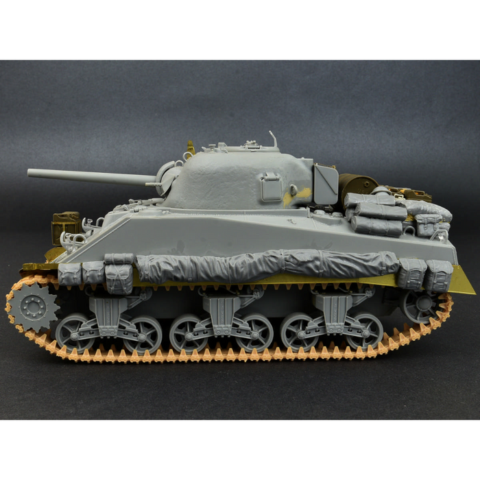 MiniArt 35599 1:35 British Rucksacks, Bags & Folded Canvas WW2