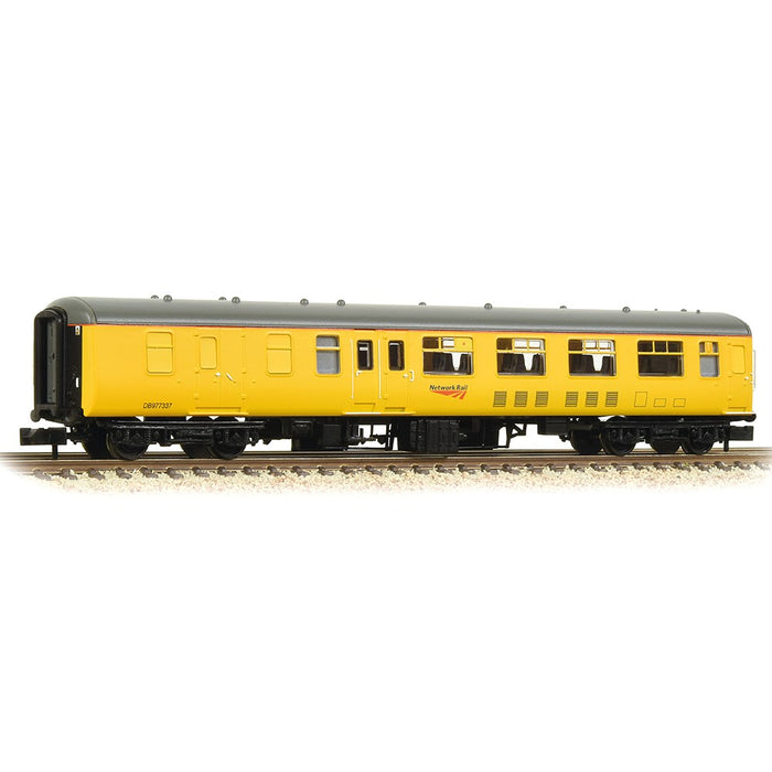 Graham Farish 374-683 [N] 1:148 BR Mk2A BSO Brake Second Open Coach - Network Rail Yellow