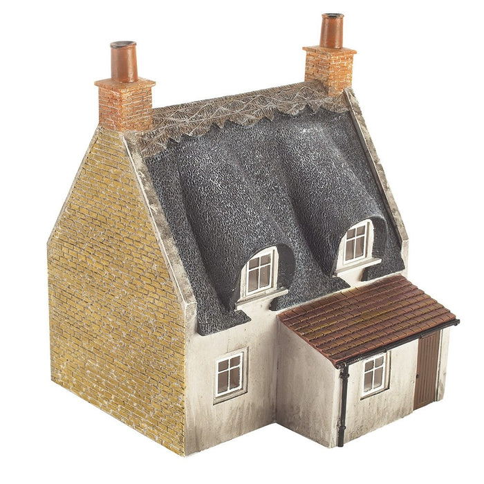 Bachmann Scenecraft [OO] 44-122 Scenecraft Thatched Cottage - Honey Stone & Red Door