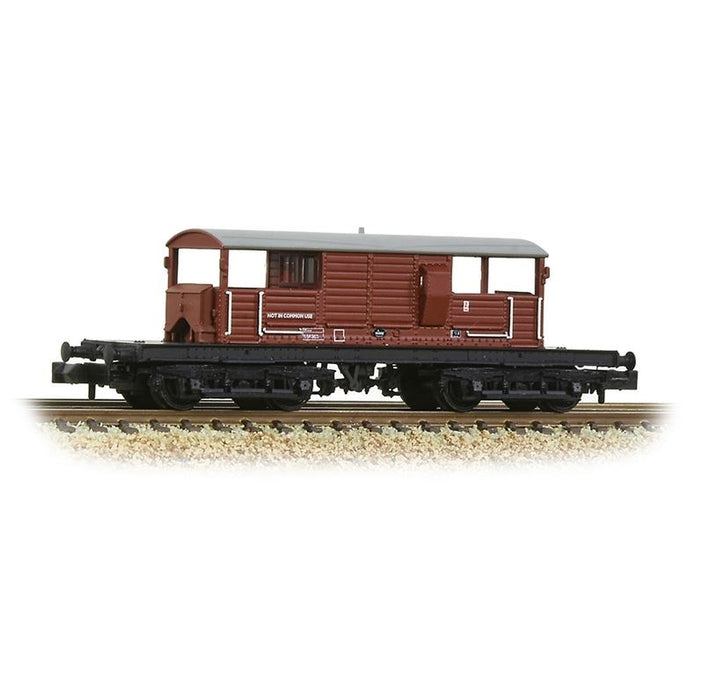 Graham Farish 377-876A [N] 1:148 SR 25T 'Queen Mary' Brake Van - BR Bauxite (Late)