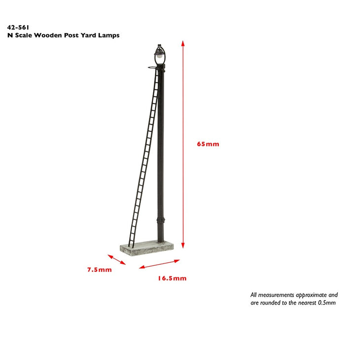 Graham Farish [N] 42-561 Scenecraft Wooden Post Yard Lamps (x2)