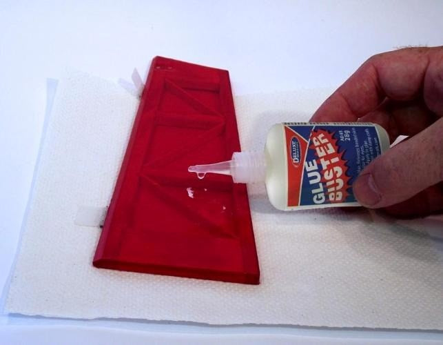 Deluxe Materials AD48 Glue Buster 28g