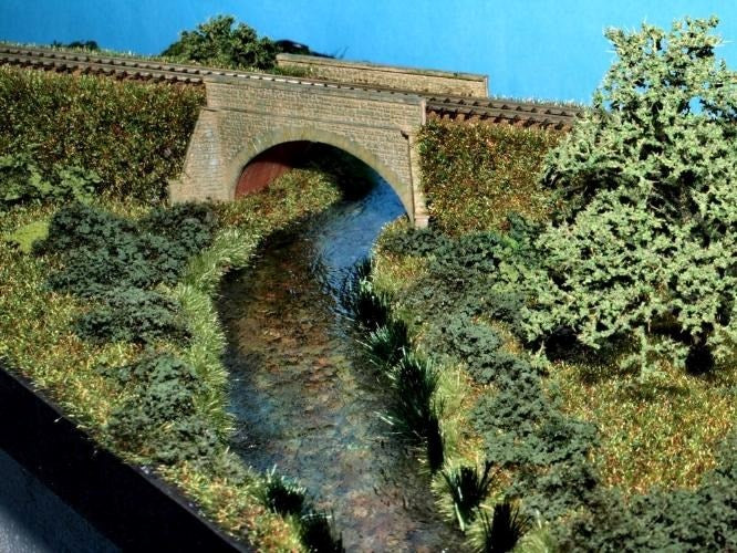 Deluxe Materials BD36 Solid Water 350ml