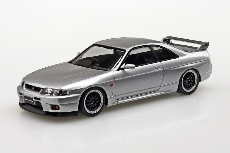 Aoshima 06641 1:32 R33 Skyline GT-R Custom Silver