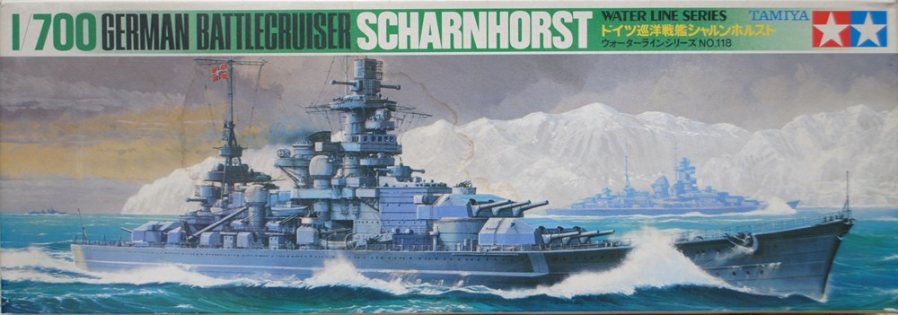 Tamiya 77518 1:700 WW2 German Battle Cruiser Scharnhorst