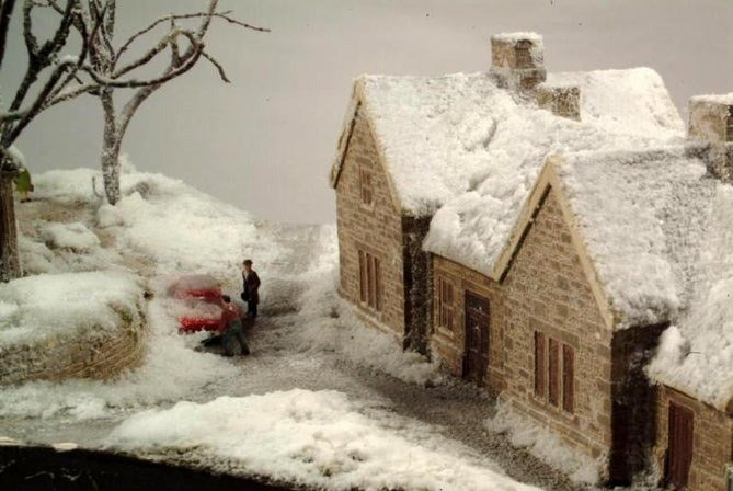 Deluxe Materials BD29 Scenic Snow Kit