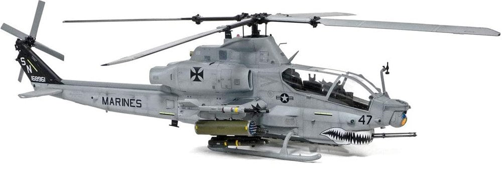 Academy 12127 1:35 USMC AH-1Z Shark Mouth