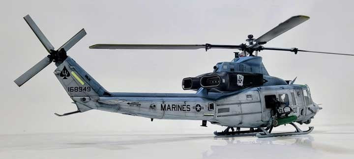 Academy 12138 1:35 USMC UH-1Y Venom