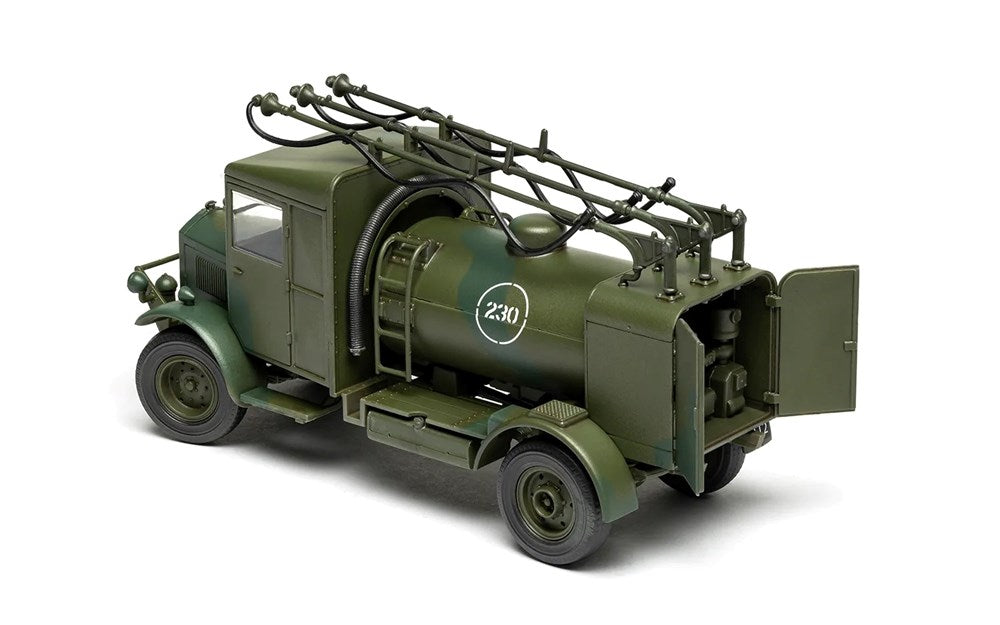 Airfix A03312 1:48 Albion 3-Point Refueller