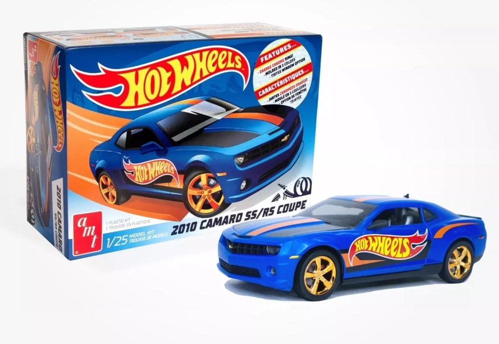 AMT 1255 1:25 2010 Chevrolet Camaro "Hot Wheels"