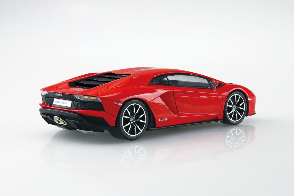 Aoshima 6816 - Snap Kit - 1:32 Lamborghini Aventador S (Pearl Red)