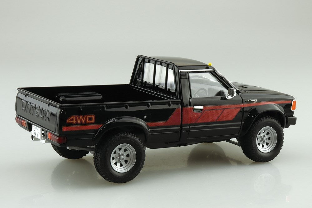 Aoshima 6850 1:24 720 Nissan Datsun Truck Lift Up Custom '82