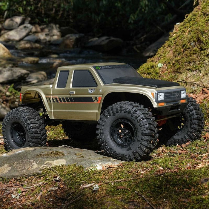Axial 3071 1:10 SCX10 III Coyote 4X4 RTR Rock Crawler (Battery & Charger Included), Gold