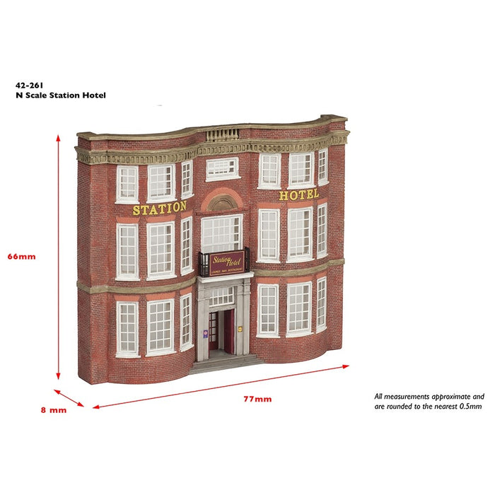 Graham Farish [N] 42-261 Scenecraft Low Relief Station Hotel