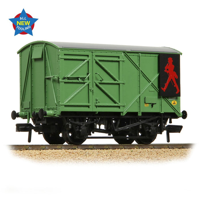 Branchline [OO] 38-954 BR 12T Palvan 'Johnnie Walker Whisky' Green