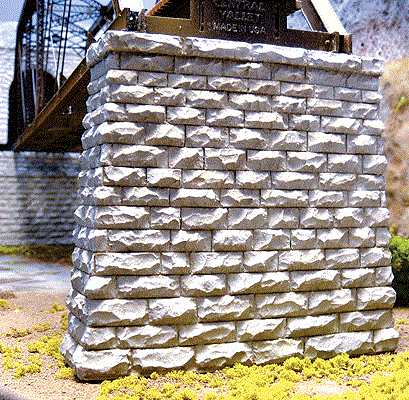 Chooch Enterprises 8431 HO Single-Track Cut Stone Bridge Pier w/Rectangular Base -- 9.5 x 2.5 x 8.9cm
