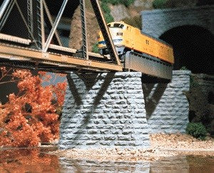 Chooch Enterprises 9830 N Cut Stone Bridge Pier - 6.4 x 1.27 x 5.1cm (2pcs)