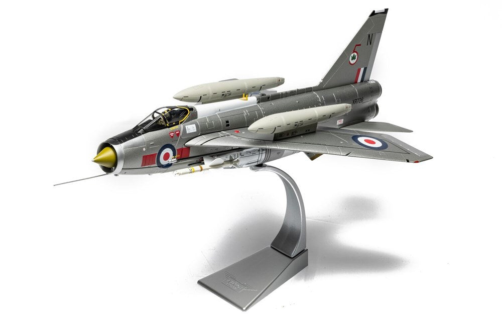 Corgi AA28404 1:48 English Electric Lightning F.6 - RAF No. 5
