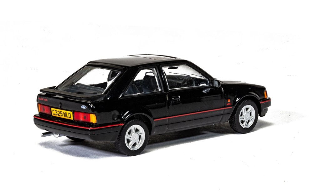 Corgi VA14307A 1:43 Ford Escort Mk4 XR3i, Black