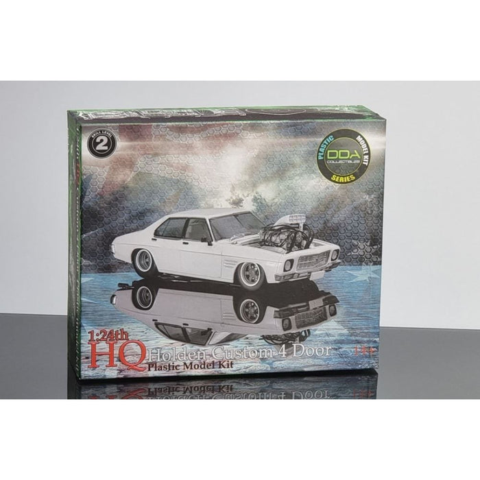 DDA-309K 1:24 HQ Holden Slammed Blown 4-door Plastic Model Kit