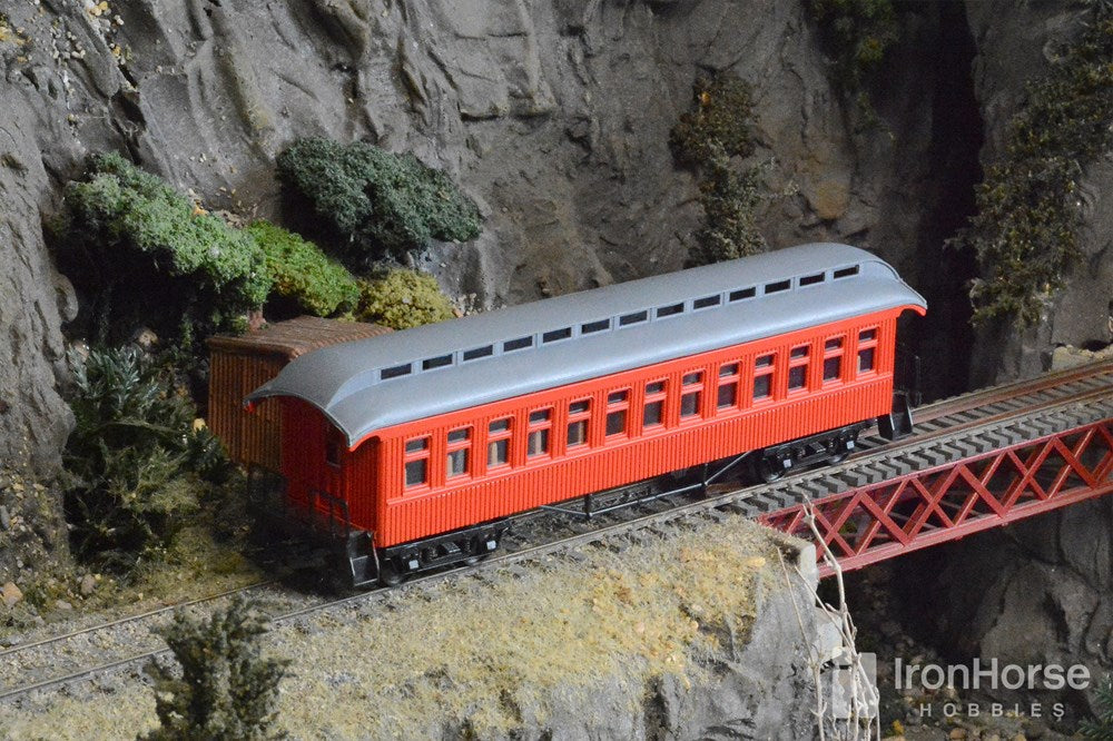 Frateschi 2498NZ HO Old Time Wooden 1st Class Passenger Car - Red