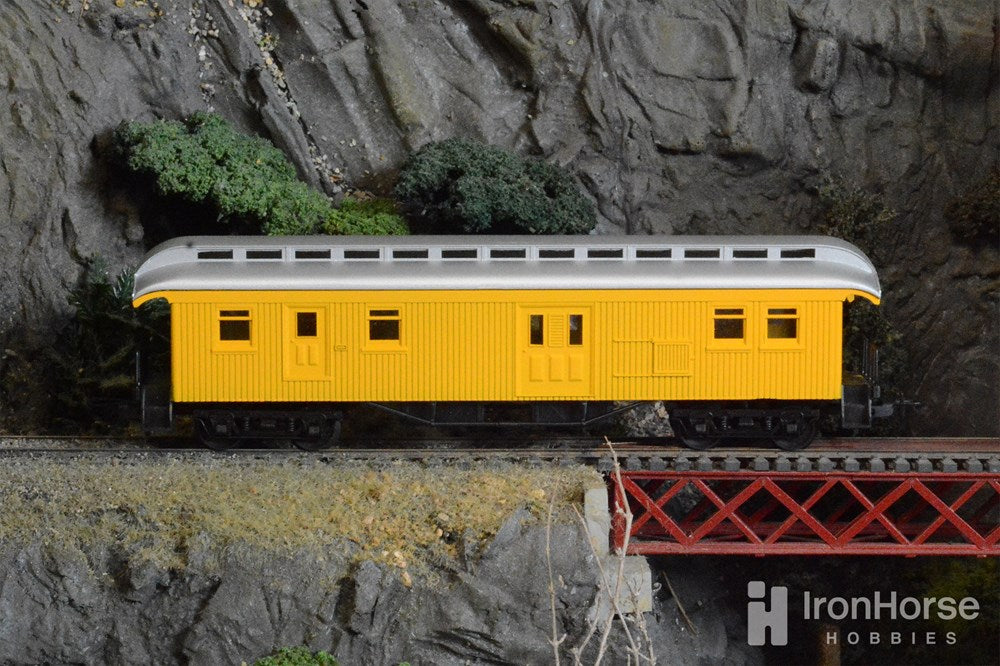 Frateschi 2615NZ HO Old Time Wooden Baggage Car - Yellow