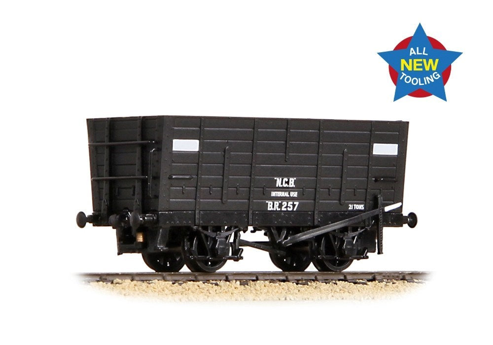 Graham Farish 373-378 [N] 1:148 NER P7 Coal Hopper NCB Black