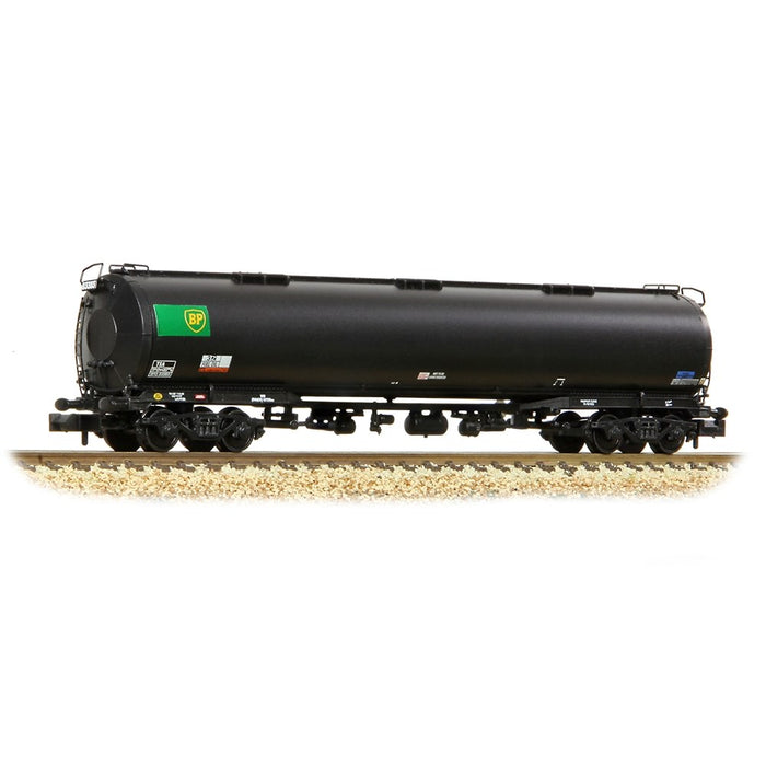 Graham Farish [N] 373-566 BR 102T TEA Bogie Tank Wagon 'BP' Black