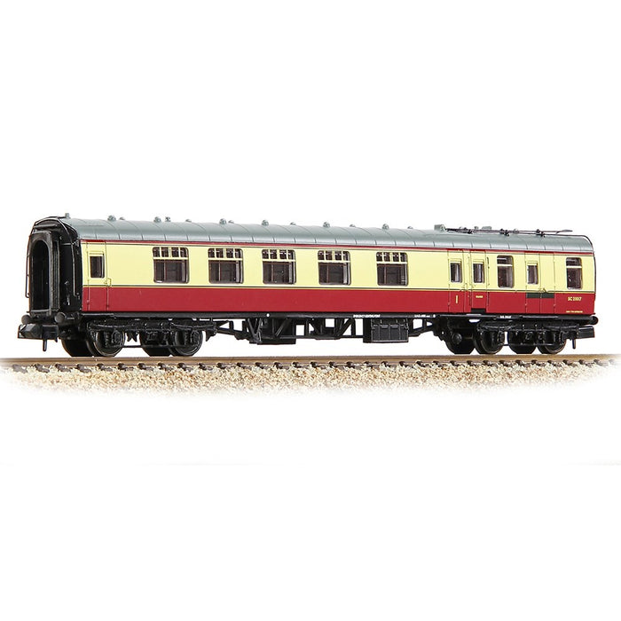 Graham Farish 374-081B [N] 1:148 BR Mk1 BCK Brake Composite Corridor in BR Crimson & Cream