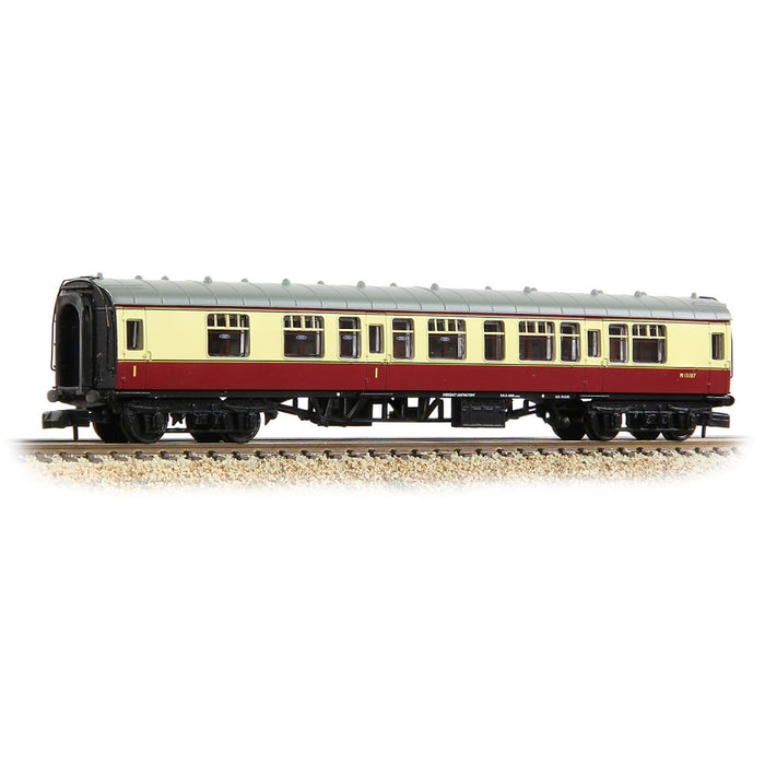 Graham Farish [N] 374-255E BR Mk1 CK Composite Corridor in BR Crimson & Cream