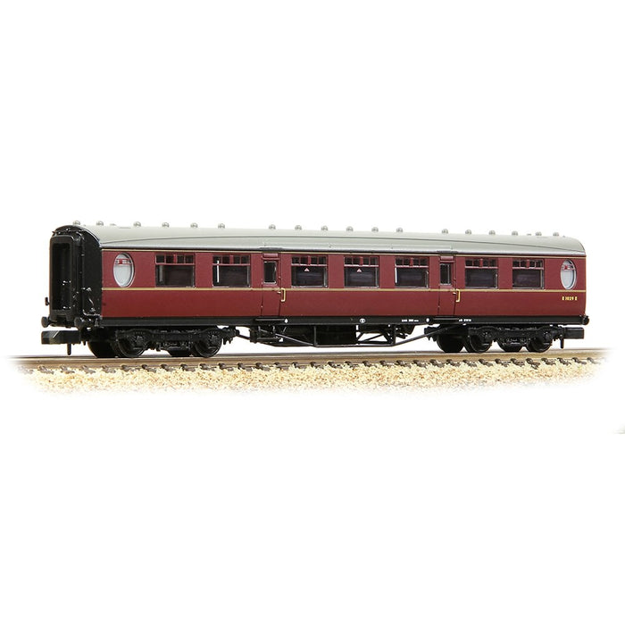 Graham Farish [N] 376-252 LNER Thompson Second Corridor in BR Maroon