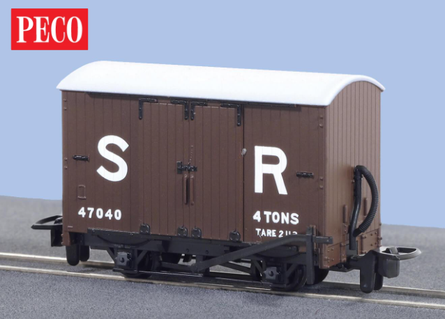 Peco GR-221E OO-9 Box Van SR Livery No 47040