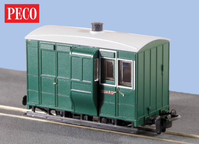 Peco GR-535 OO-9 4 Wheel Brake Coach with Buffers Freelance