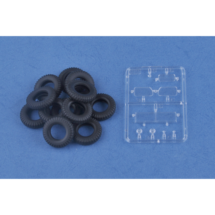 Hobby Boss 83801 1:35 White 666 Cargo(Hard Top)