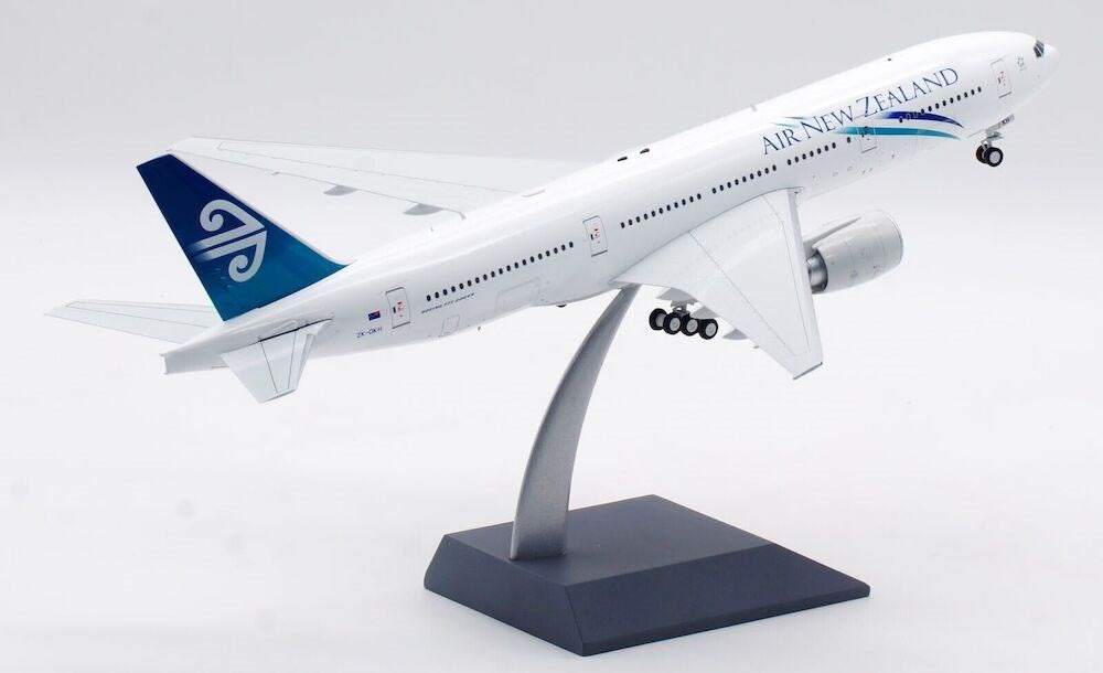 Inflight200 IF772NZ1122 1:200 Air New Zealand Boeing B777-200(ER) 'Pacific Wave' ZK-OKH