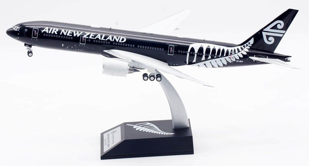 Inflight200 IF772NZ1223 1:200 Air New Zealand Boeing B777-200ER ZK-OKH 'All Blacks'