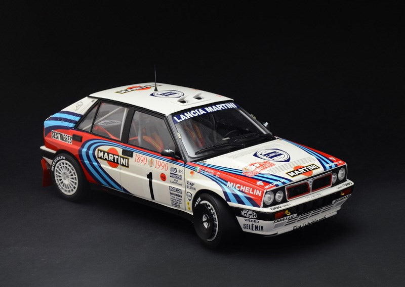 Italeri 4709S 1:12 Lancia Delta HF integrale 16v